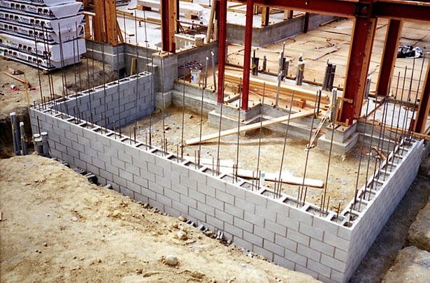 concrete block wall construction