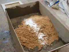 Prepare a sand-cement mortar