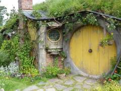 How to build a real hobbit house