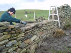 How to build a stone wall