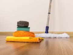 Clean vinyl floors properly