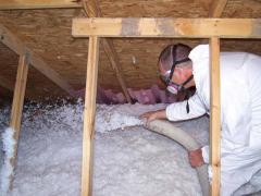 Insulate the attic specialized foam